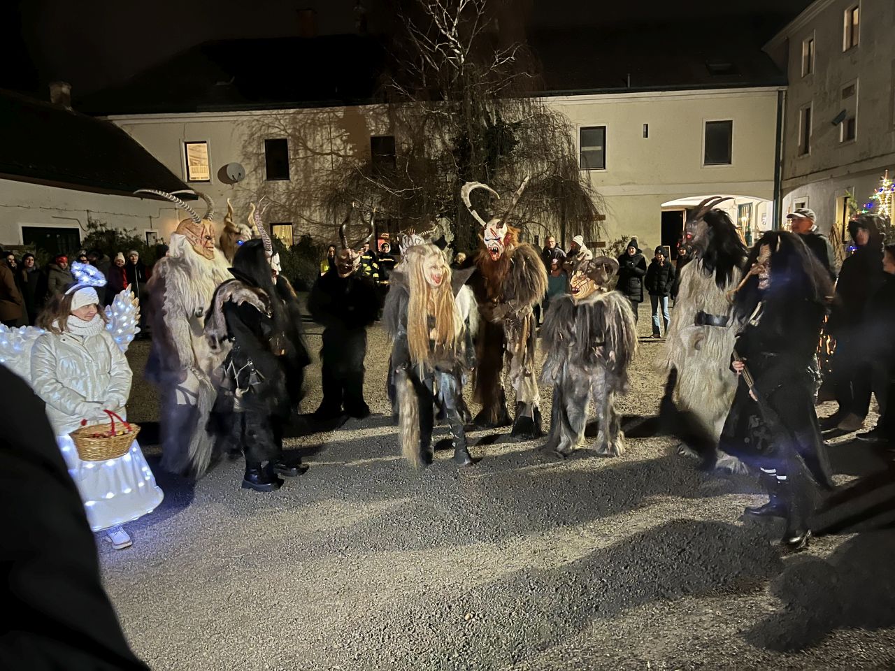 Adventmarkt der Kunstmühle Dornau